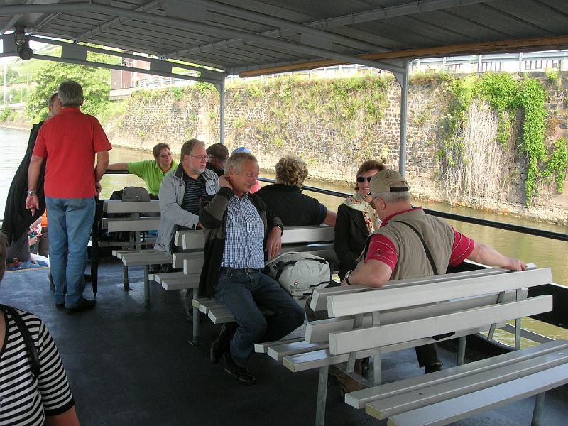 2009-05-Ausflug-Bacharach 012.jpg - oder vielleicht doch besser unter einem Dach sitzen?